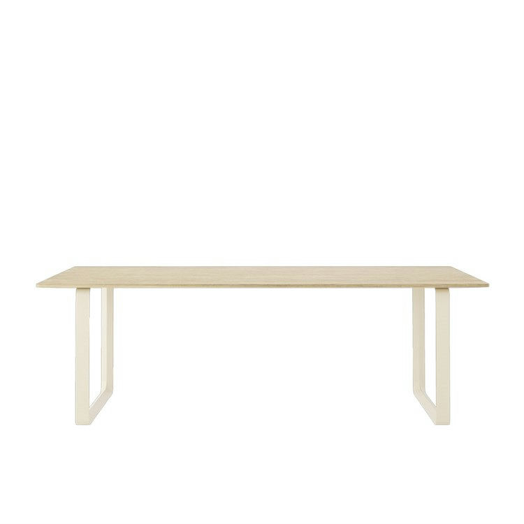 Muuto 70/70 Spisebord i Massivt Egetræ - Sandfarvet