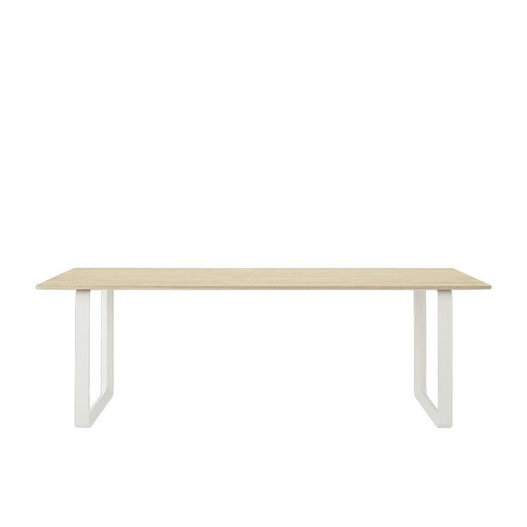 Muuto 70/70 Spisebord i Massivt Egetræ - Hvidt Design